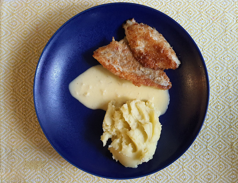 Perch with cream butter sauce