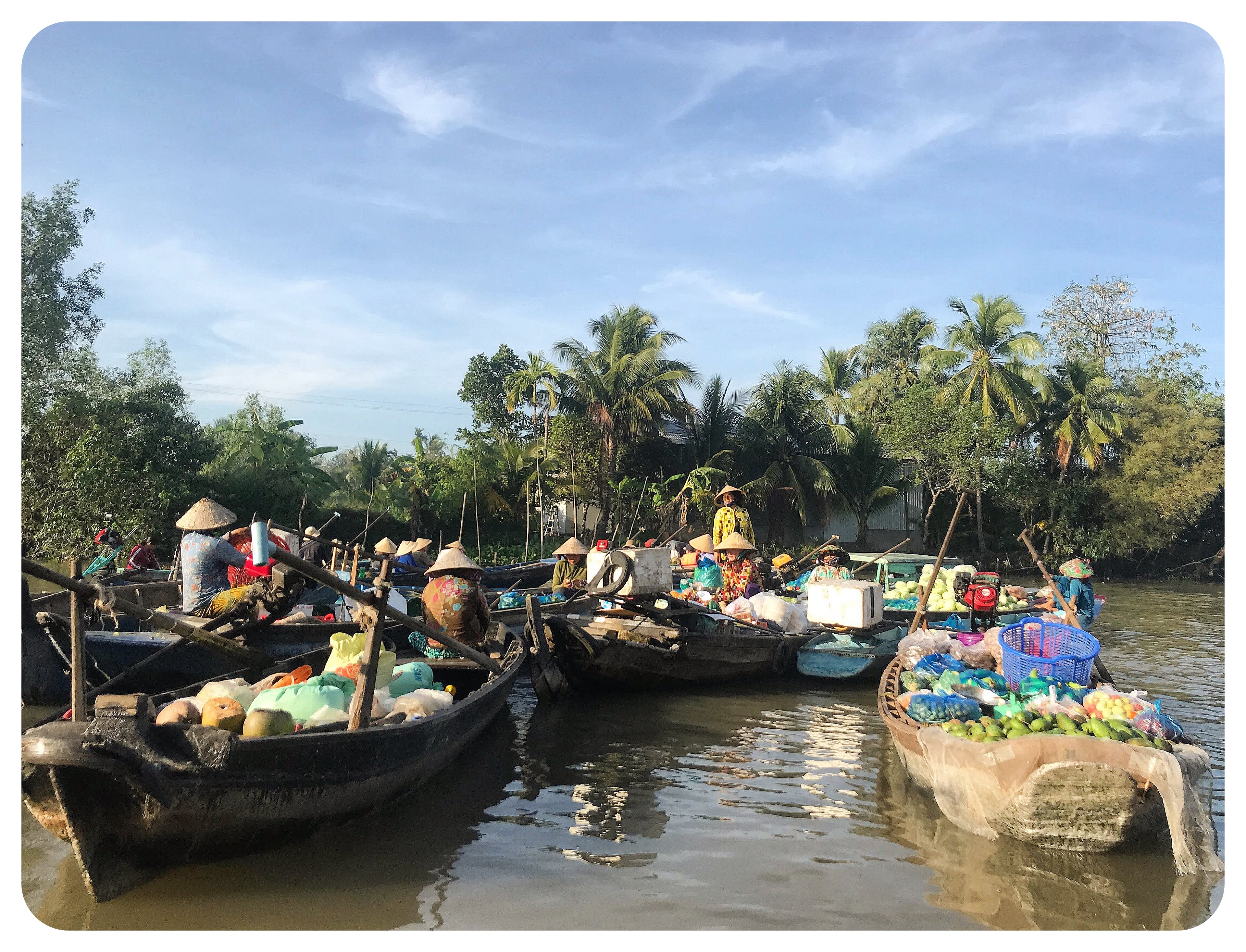 phong dien floating market