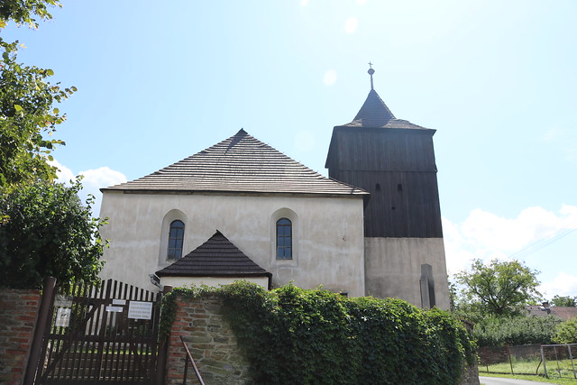 kostel sv. Václav v Dobřeni