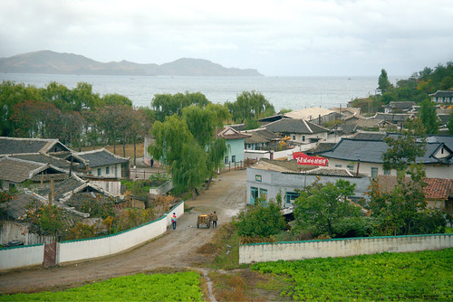 East coast near Kimchaek | DPRK, Oct. 2015 | Frühtau | Flickr