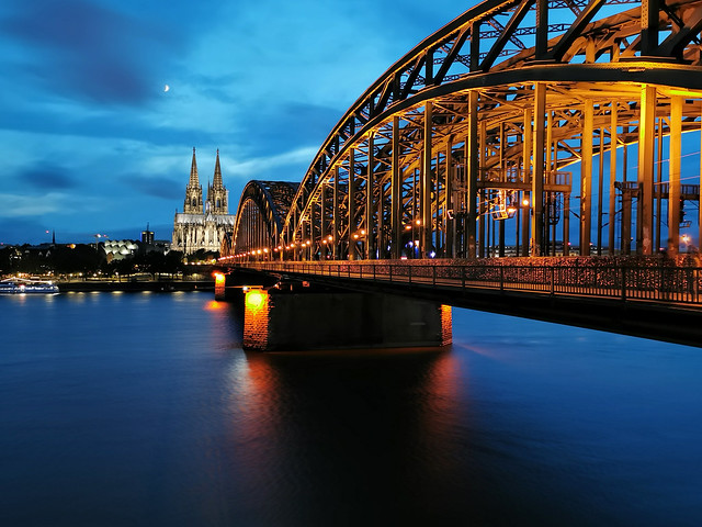 Köln / Dom und Hohenzollernbrücke