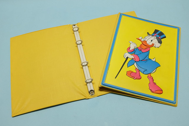 70s Walt Disney Ring Binder Notebook - drawing in relief