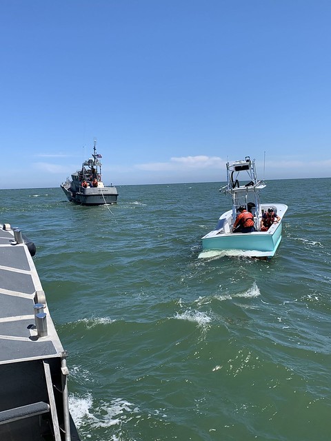 Coast Guard rescues 3 adults, 1 child near Oregon Inlet, North Carolina