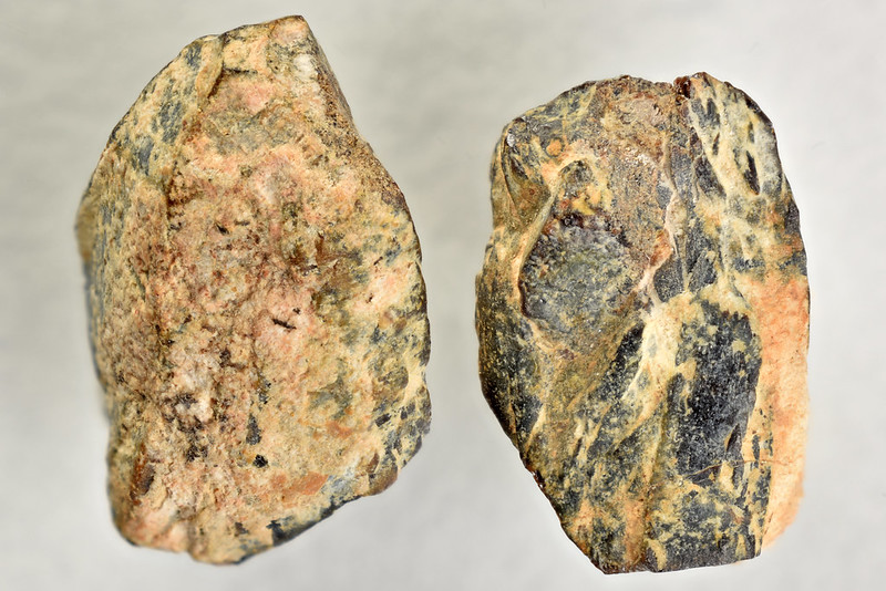 イットリウムフェルグソン石 / Fergusonite-(Y)