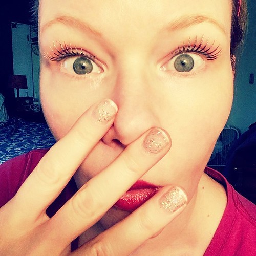 Surprise! Mama wore glitter false eyelashes today. ✨