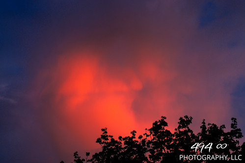 A Pacific Northwest Crush: A Dramatic Sunset (Part 273): A Sliver of Hope (In Technicolor) by Pacific NW / Nor Cal Surveyor, Photo captured via Minolta MD Rokkor-X 85mm F/1.7 lens. Northtown Neighborhood. City of Spokane. Sel