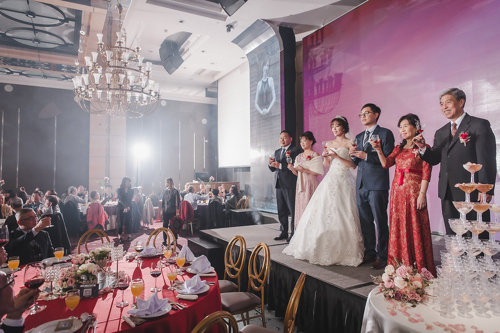 [婚禮攝影]治群思嘉 迎娶晚宴@大直典華-最專業的團隊完成每場完美婚禮紀錄，拍的不只好更要快! #婚攝作品