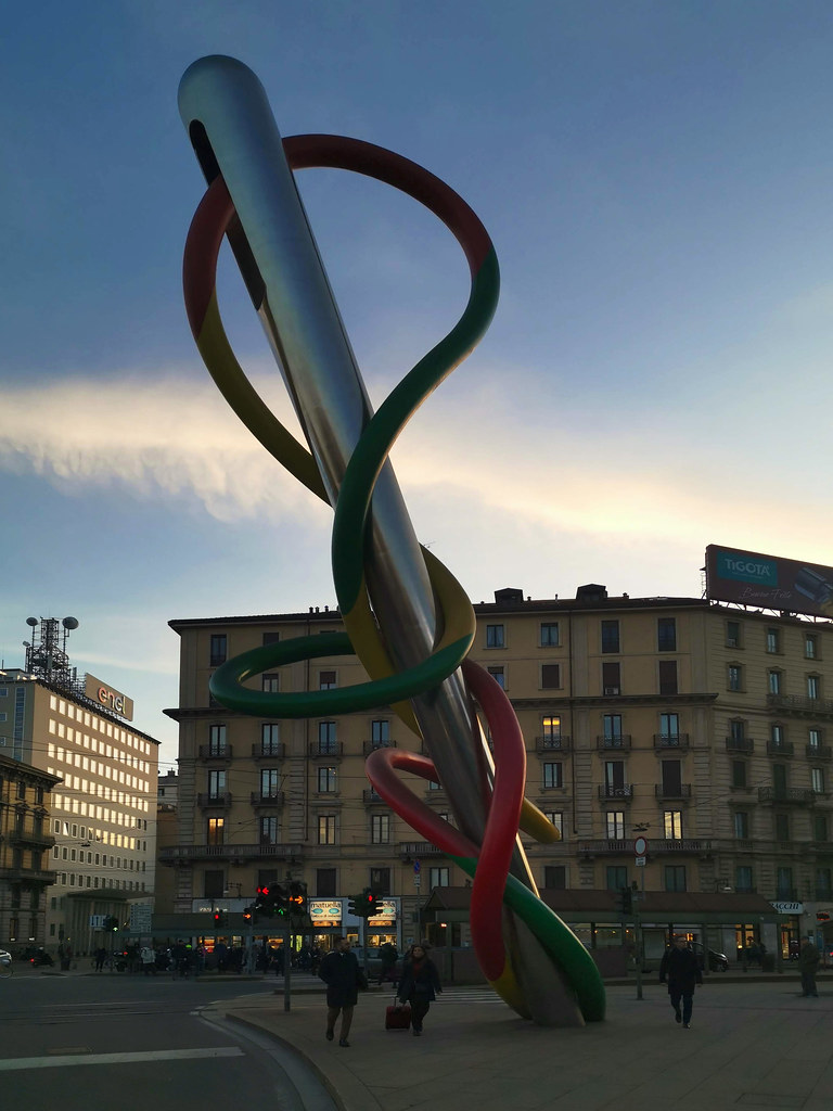 Needle & Thread public artwork in front of Milan's Cadorna Station 🇮🇹