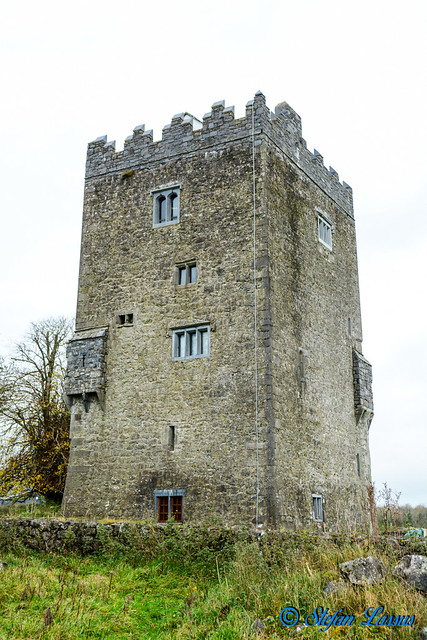 Galway, Ballinderry Castle