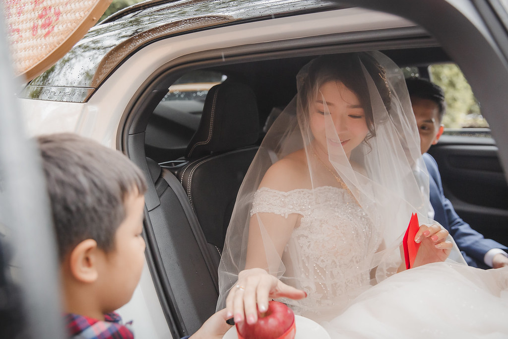 [婚禮攝影]庚祐曉薇 文定迎娶午宴@春申食府-最專業的團隊完成每場完美婚禮紀錄，拍的不只好更要快! #婚禮紀錄