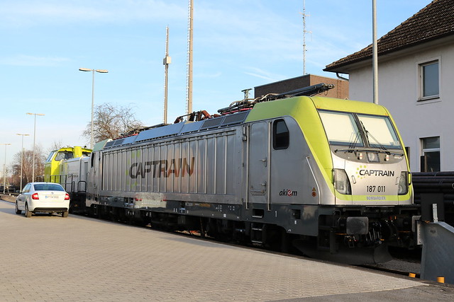 Captrain: 187 011 in Gütersloh Nord