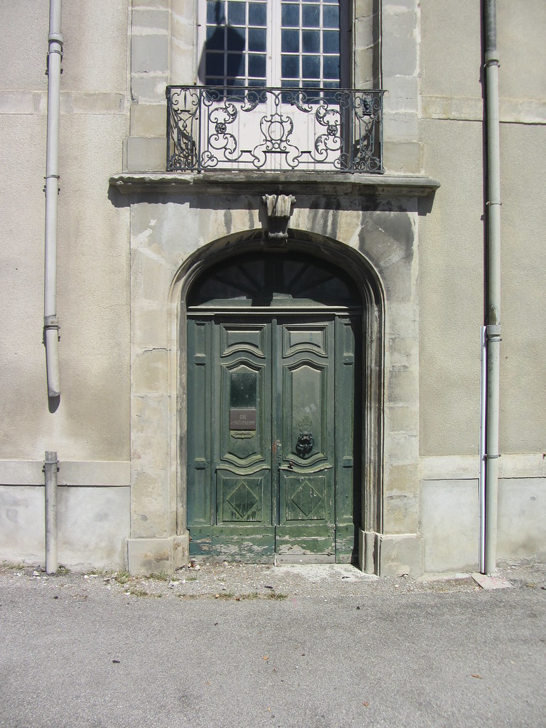 Cité administrative doorway, Carcassonne