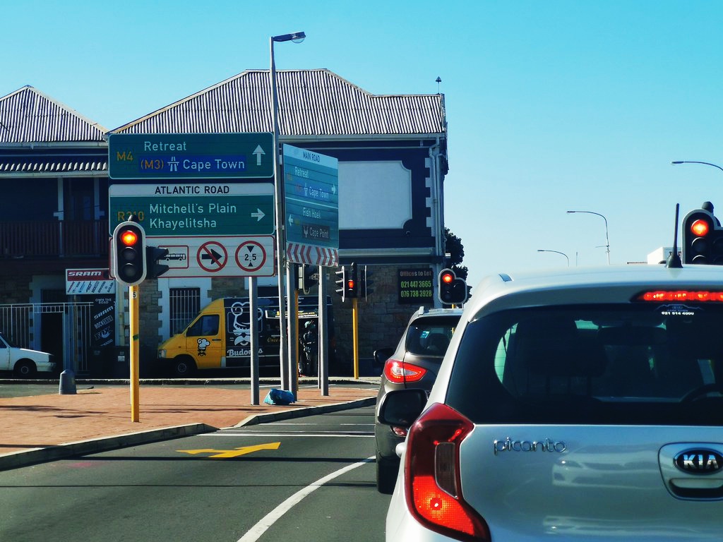 Car at junction turning right into Muizenberg