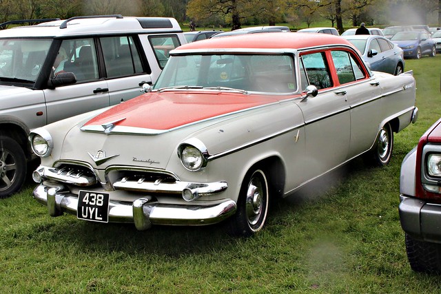 0409 Dodge Custom Royal (1955) 438 UYL