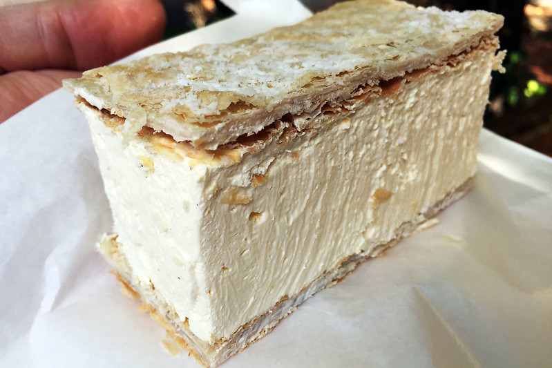 Vanilla slice: Pennant Hills Hot Bread