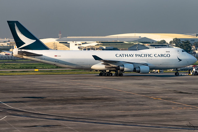 Cathay Pacific Cargo - Boeing 747-467(ERF) / B-LIC @ Manila