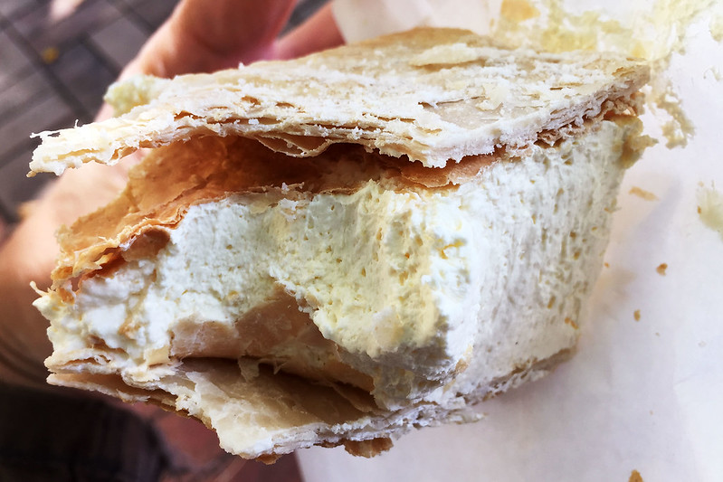 Vanilla slice: Pennant Hills Hot Bread