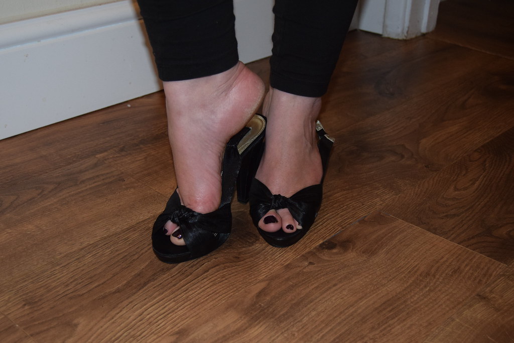 Wifes 34 year old feet teasing in heels. Naughty_wife_feet… | Flickr