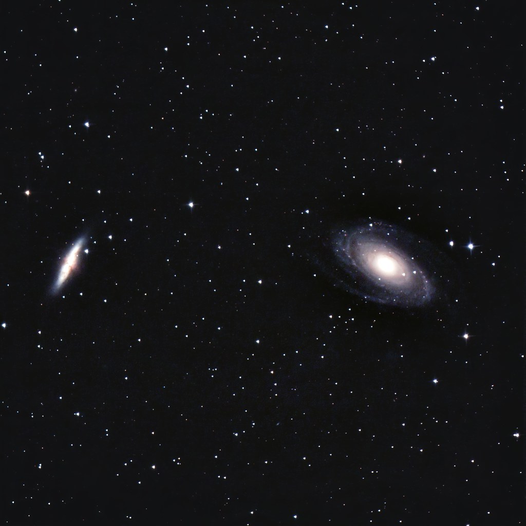Bode's Galaxy (M 81) and Cigar Galaxy (M 82) - a photo on Flickriver