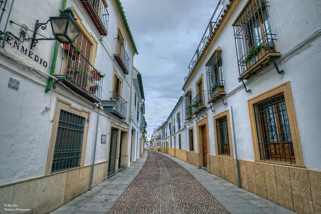 Calle Enmedio (Barrio de San Basilio). Córdoba