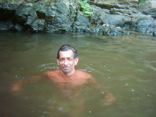 ganthuna gantuna adapothawala gurugodaoya kegalle waterstream water pool clean upalimallikarachchi