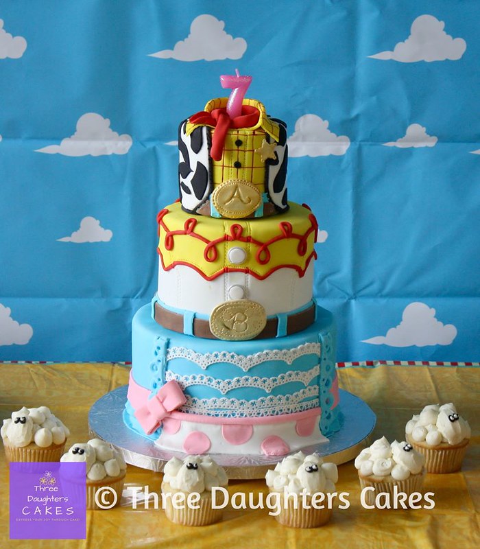Cake by Three Daughters Cakes