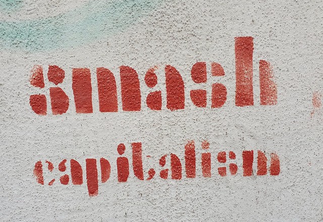 Smash capitalism.  Erfurt 2020.
