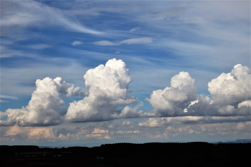 Nubes...sobre la Vega del Queiles - Tarazona.