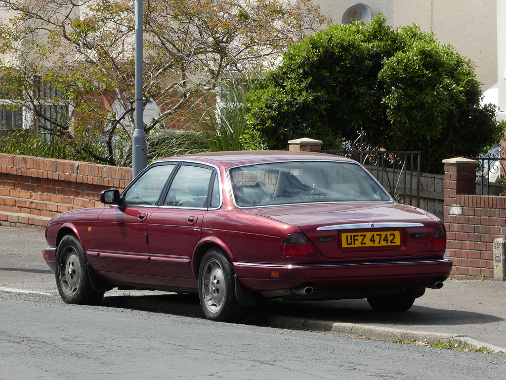 Jaguar Xj Sport 1996 Spotted Out And About En Wikipedia Flickr