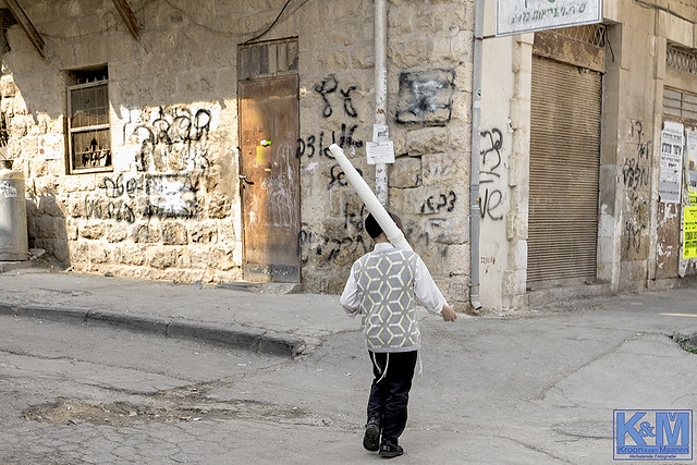 Jerusalem: Mea Shearim during Sukkot
