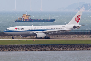 AIR CHINA A330-243 B-6131 001 | 2020-05-13 MFM Spotting | Flickr