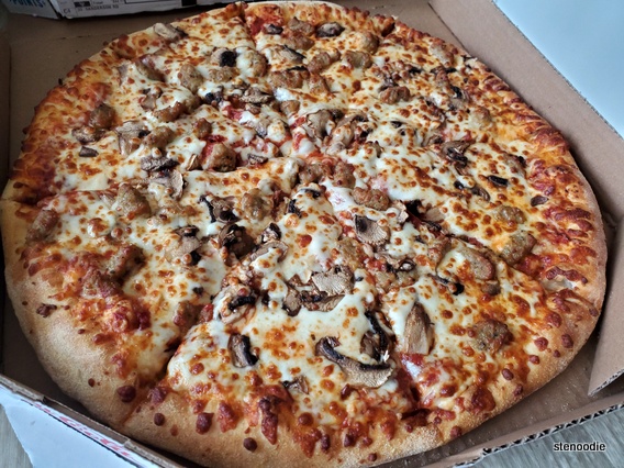 14" hand-tossed pizza with double cheese, extra mushroom, and extra sausage 
