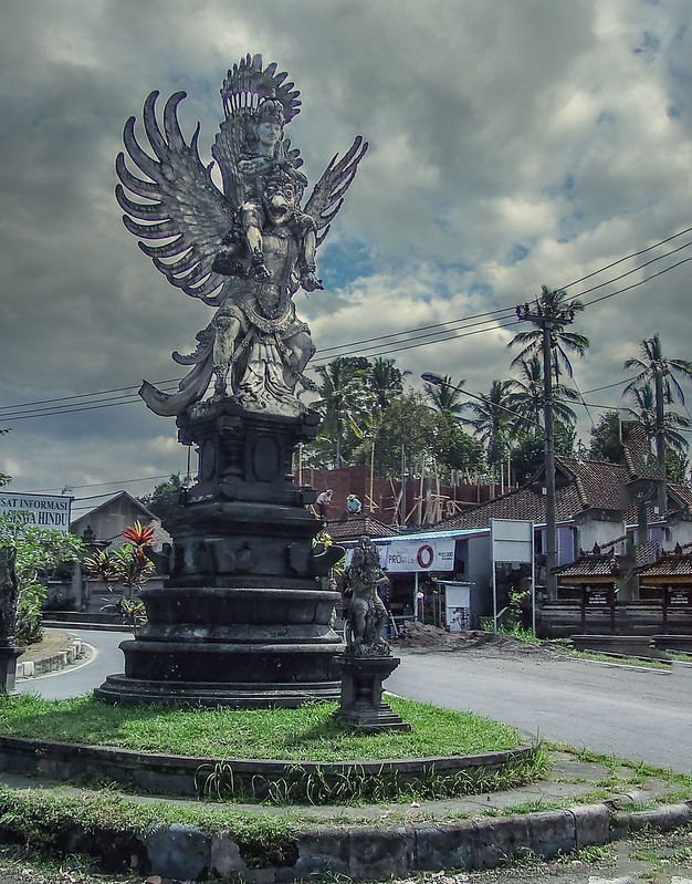 Statue de Garuda... 49894331533_1d1f888cc1_c