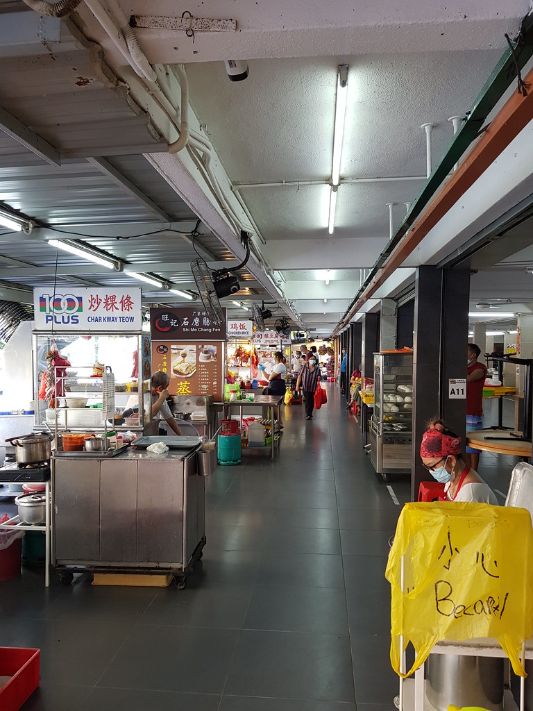 @ "The Sam Old Man" Yong Tao Foo stall in 新海景 Restoran NSV USJ6