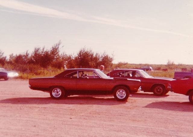 1975 - Plymouth Road Runner at Bison Dragways. (Photo courtesy of Jerry Olenko)
