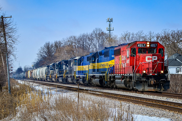 CP 4657 leads a nice pack of power