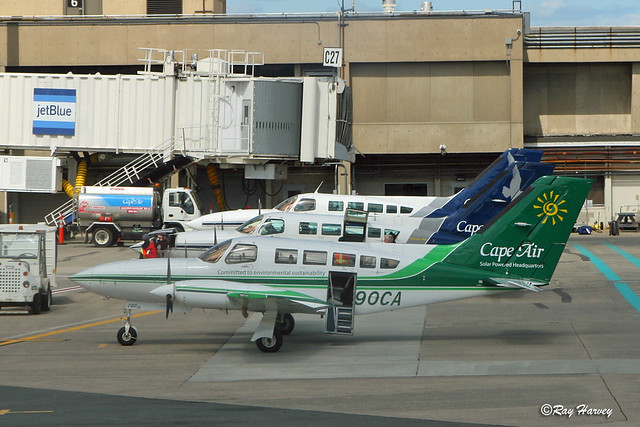 Cape Air at BOS