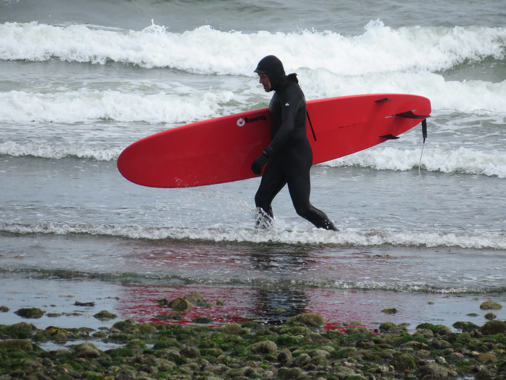 Love to see people surfing.