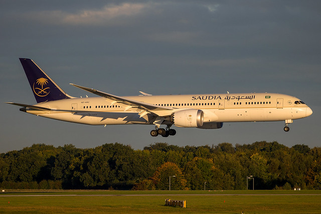 Saudi Arabian Airlines - Boeing 787-9 HZ-ARC @ Manchester