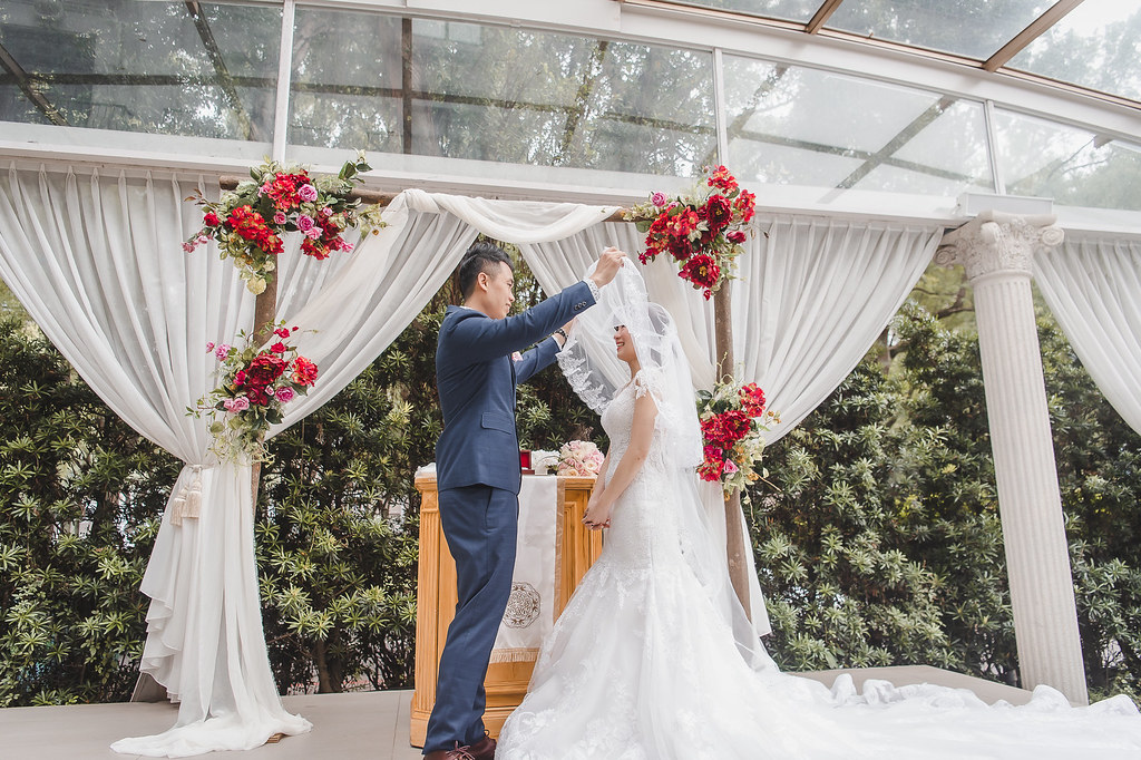 [婚禮攝影]彥輔心怡 證婚午宴@翡麗詩莊園-最專業的團隊完成每場完美婚禮紀錄，拍的不只好更要快! #婚禮攝影
