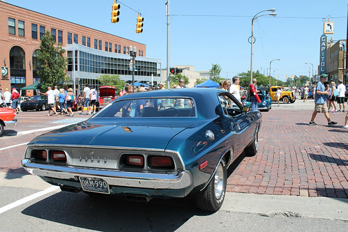 flint michigan urban city summer august 2015 home town downtown backtothebricks annual car festival show secondst saginawst second saginaw intersection 1972 dodge challenger rallye 340 chrysler corporation ebody platform pony muscle mopar rear threequarter view capitol theater theatre building quad taillamps