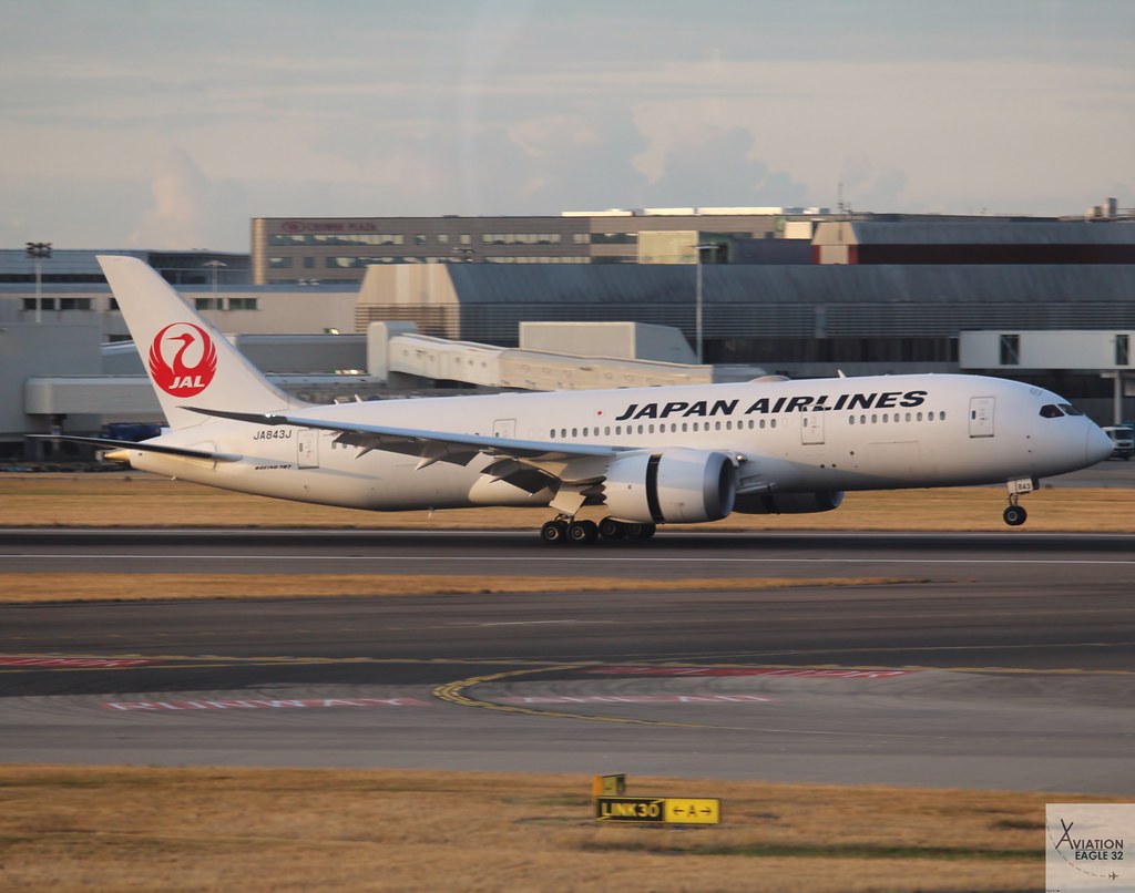JA843J - Japan Airlines