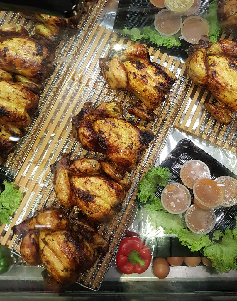 烤鸡 Roasted Chicken rm$16.02 ($14/kg) @ AEON Big SS16 Subang Jaya