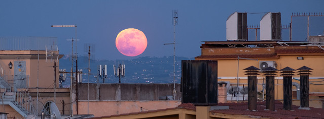 Moonrise over Rome