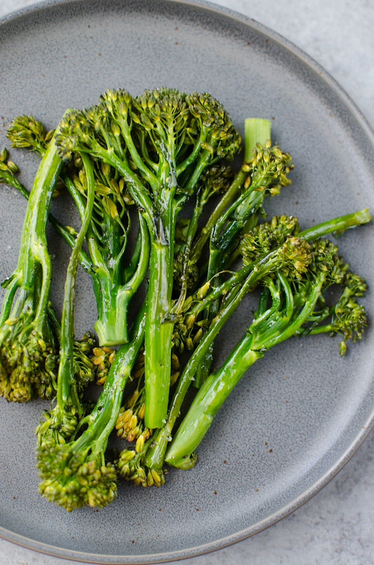Roasted Broccolini - simple roasted broccolini is the perfect side dish! Just broccolini, olive oil, salt, and pepper. 