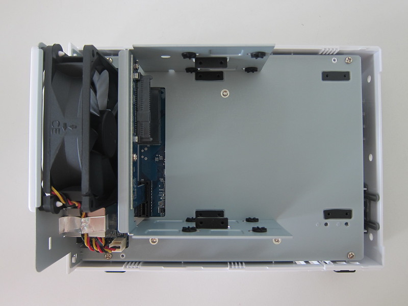 Synology DiskStation DS220j - Open - Side View