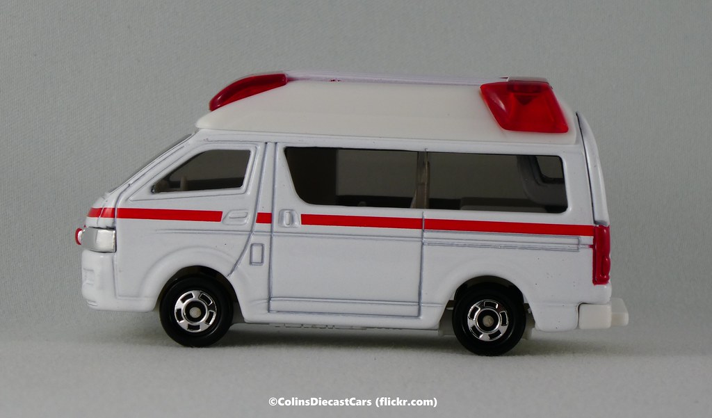 Details about   TOMICA EVENT MODEL 9 TOYOTA HIMEDIC AMBULAMCE Hiace 1/64 TOMY Diecast Car 79 