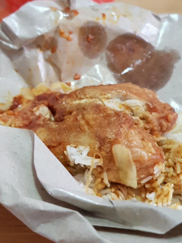 饭+炸鸡腿+蔬菜 Rice+LFC Drumstick + Vege rm$11.80 @ Lim Fried Chicken SS15