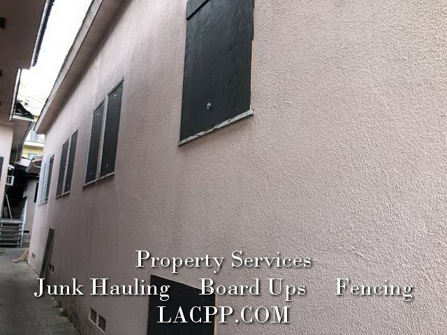 24 hour boarding up service