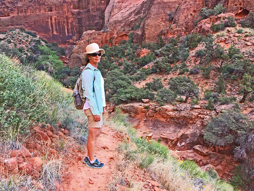hellhole hiking hiker woman martha ivins kayenta utah wilderness redrock cliffs trail landscape nature canyon